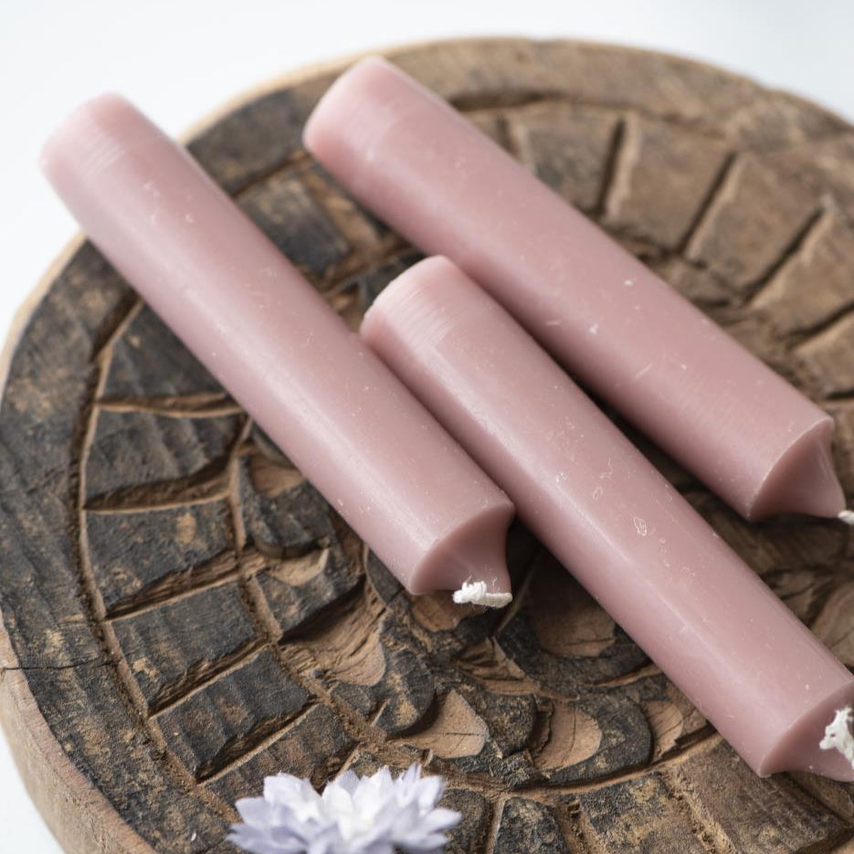 Short Dinner Candles - Coral Almond 11cm