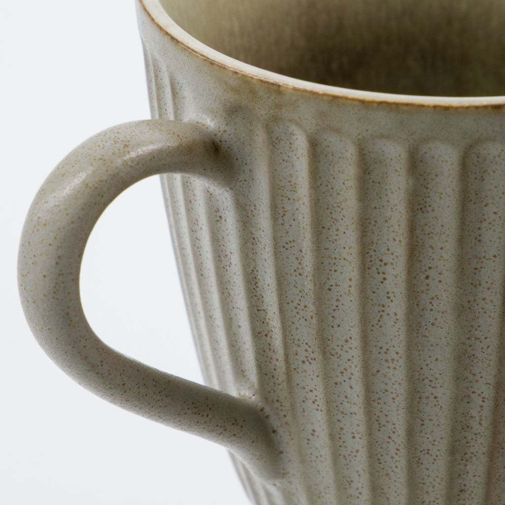 Pleat Large Grey Brown Mug
