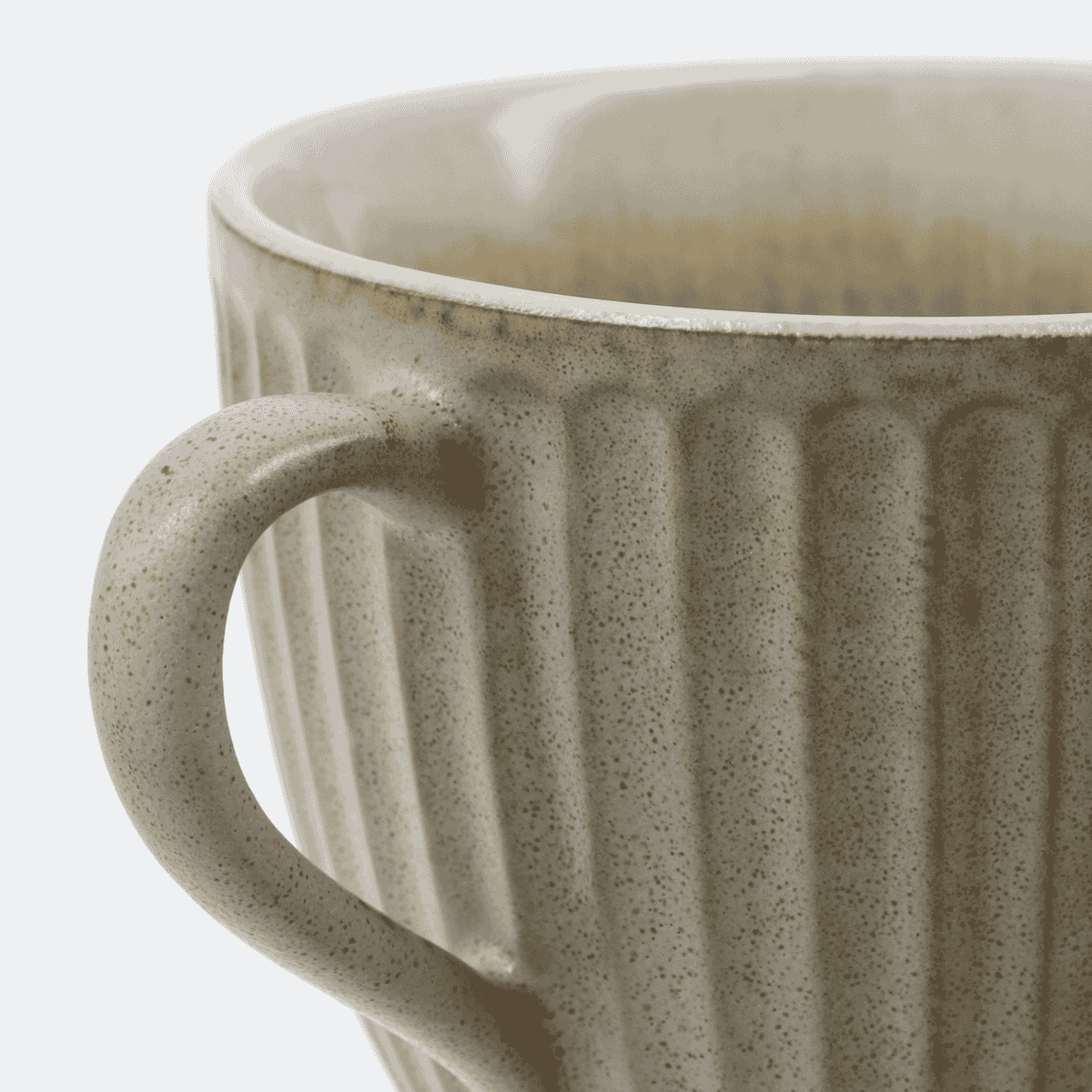 Pleat Grey Brown Mug