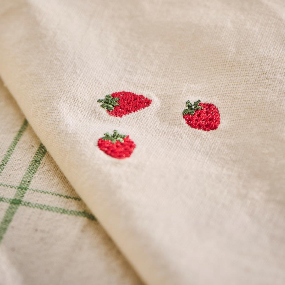 Strawberries Motif Linen Coloured Napkin 40x40cm