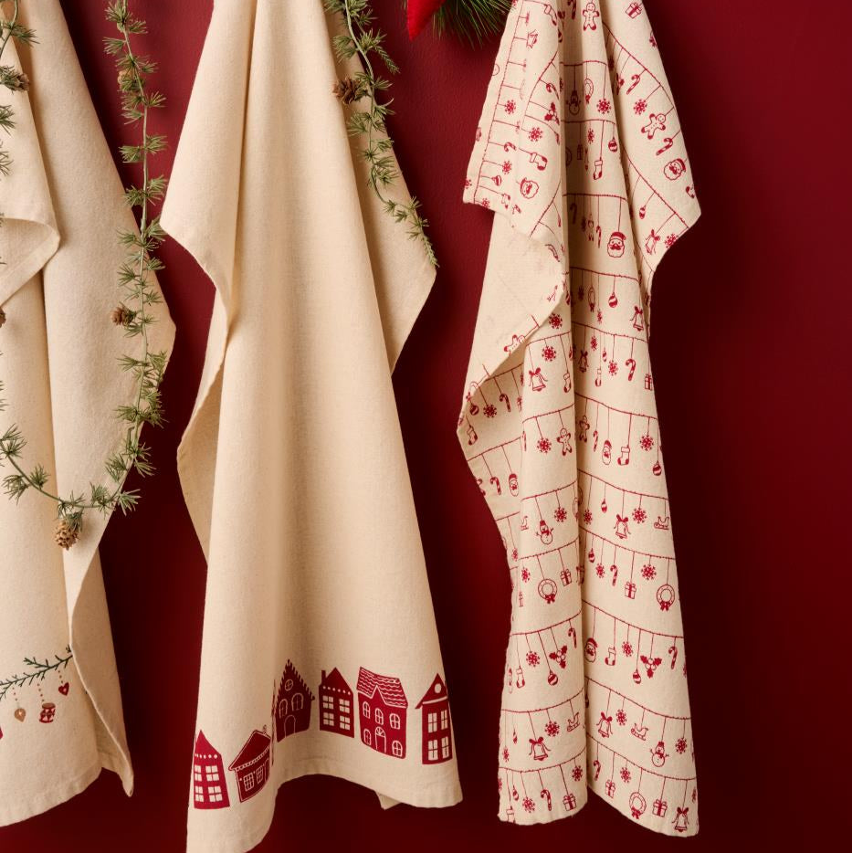 Tea Towel with Red Houses Motif 50cm x 70cm