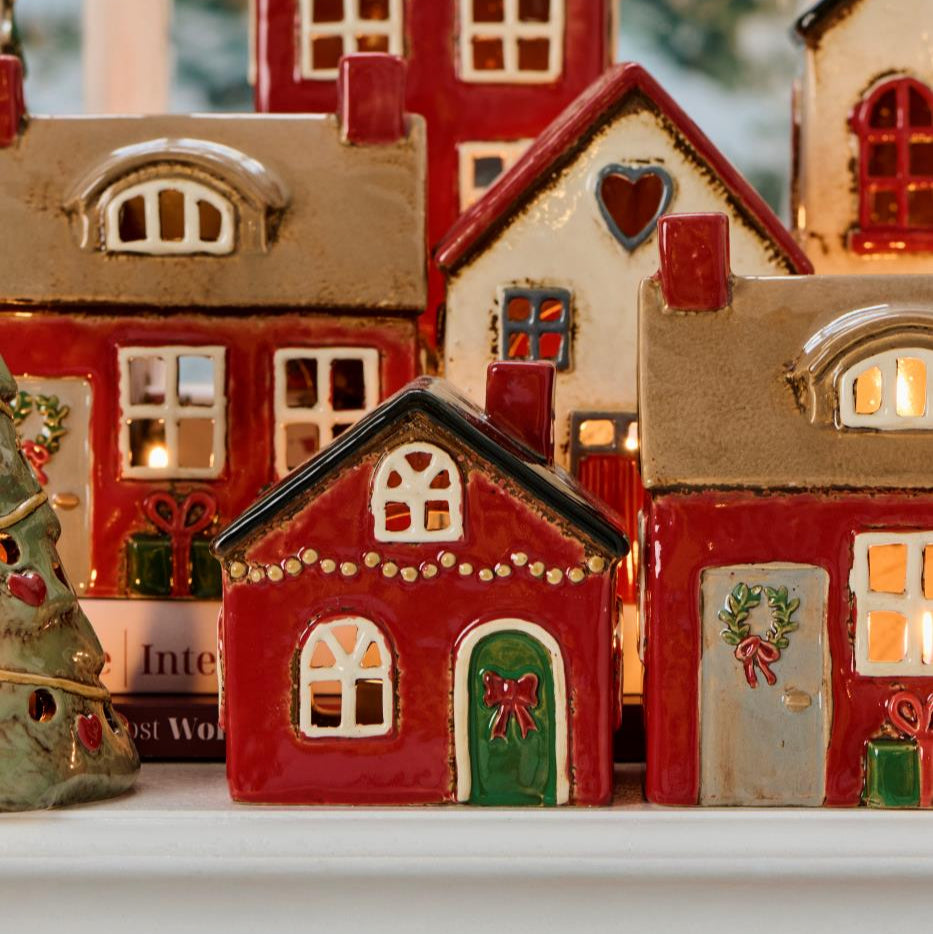 Ceramic Tealight House with Red Bow on Door 10cm