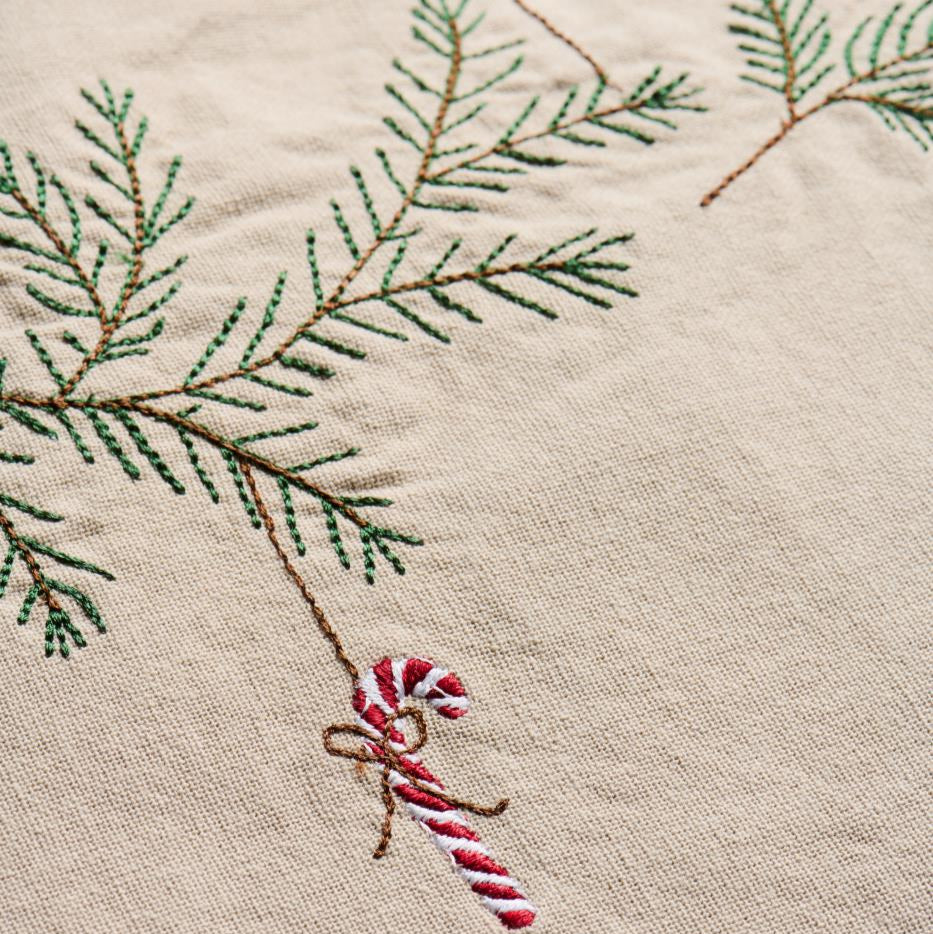 Table Runner with Spruce and Christmas Decoration Motifs 160cm