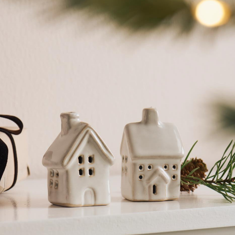 Assorted Set of Two Ceramic Mini Houses 6cm