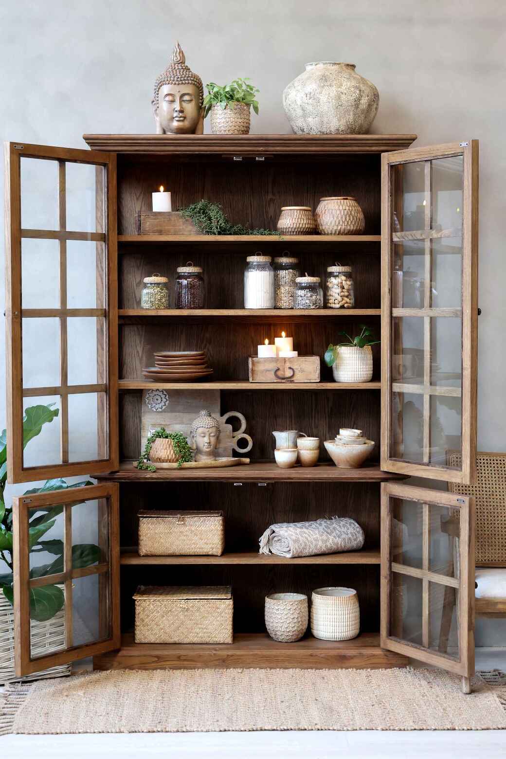Marseille Display Cabinet with Four Doors and Shelves 120cm-2