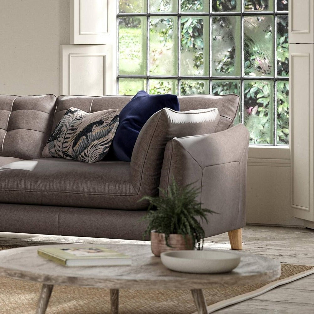 Tobias 1 Corner 3 | Leathers