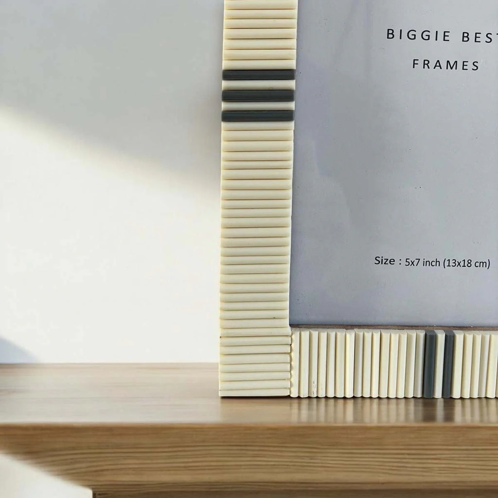 Noida Photograph Frame 5" x 7"