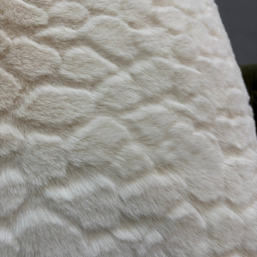 CLOUD DESIGN FAUX FUR CUSHION IVORY 50 X 50
