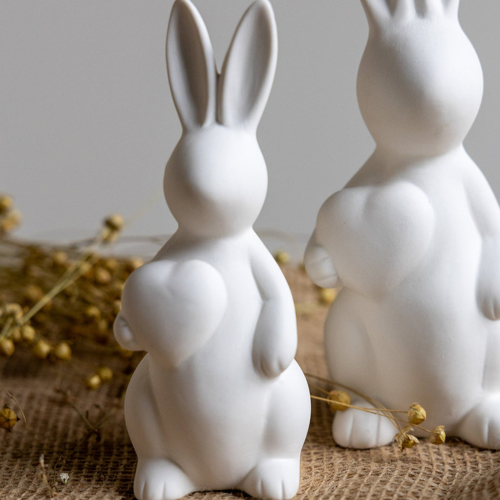 Oliva White Matt Ceramic Easter Bunny 16cm