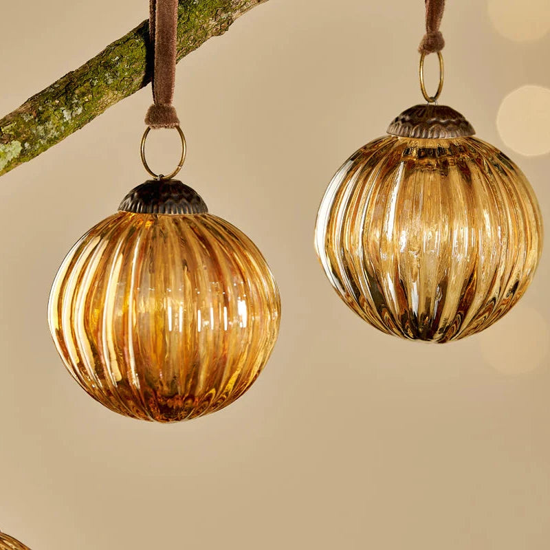 Betini Baubles - Gold 8cm-B