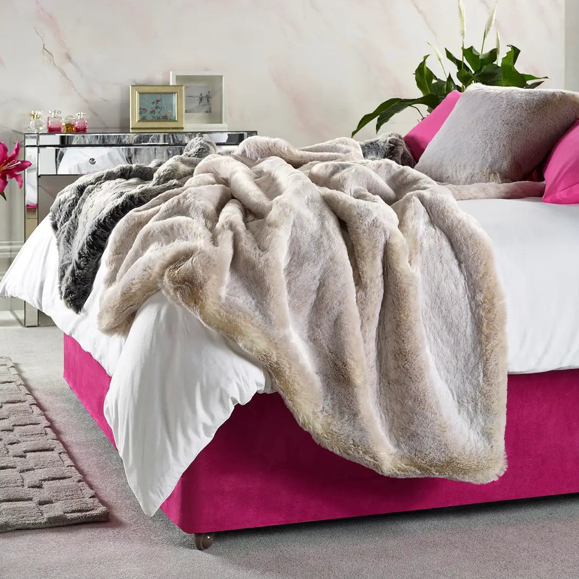 Beige Alaska Fox Faux Fur Throw - Size Choice | Annie Mo's2
