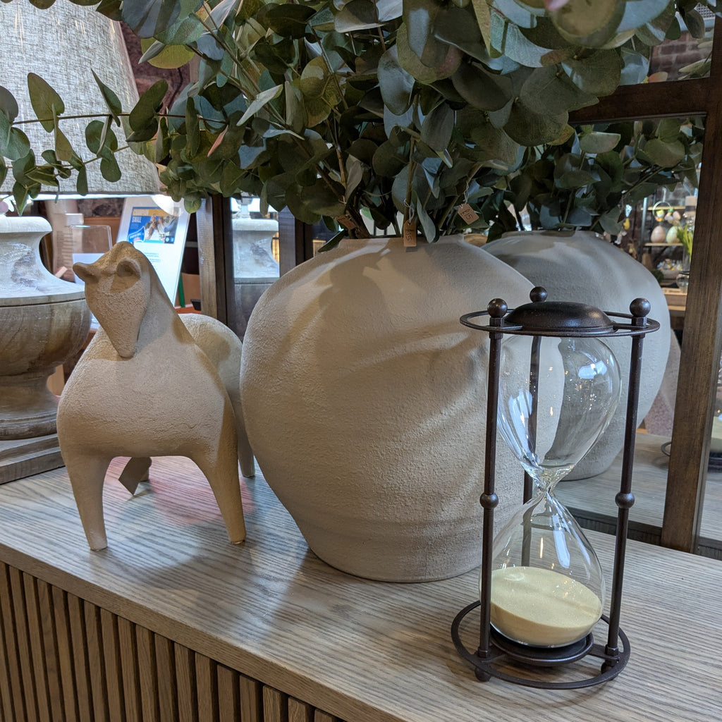 Black Metal Hourglass 33cm E