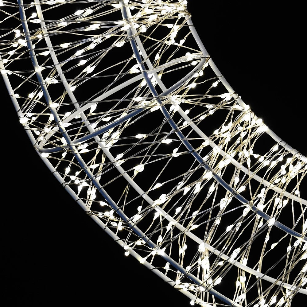 2000 LED Lit Wreath 60cm