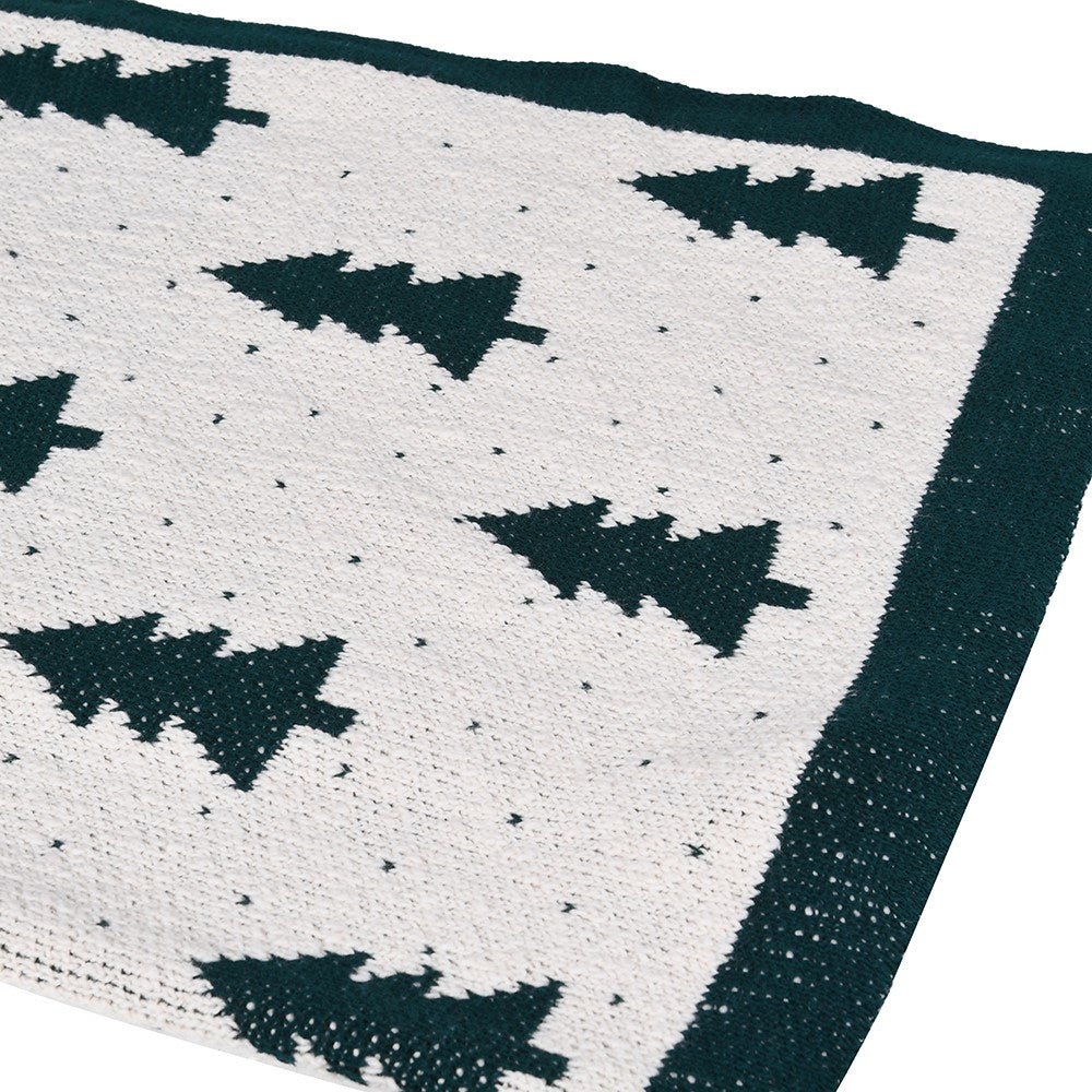 Green Christmas Tree Cotton Throw 160cm
