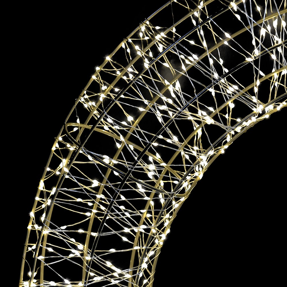 Main Operated 1800 LED Gold Wreath 75cm