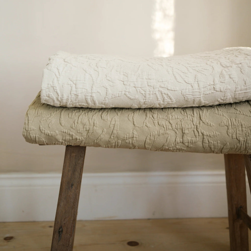 Chatsworth Bedspread - Antique White 220 x 230cm | Annie Mo's 4