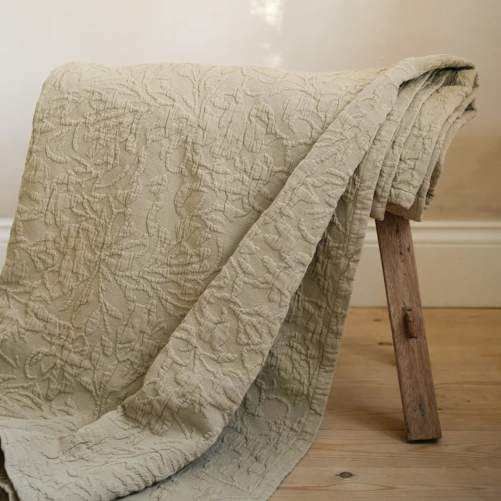 Chatsworth Bedspread - Antique White 220 x 230cm | Annie Mo's 5