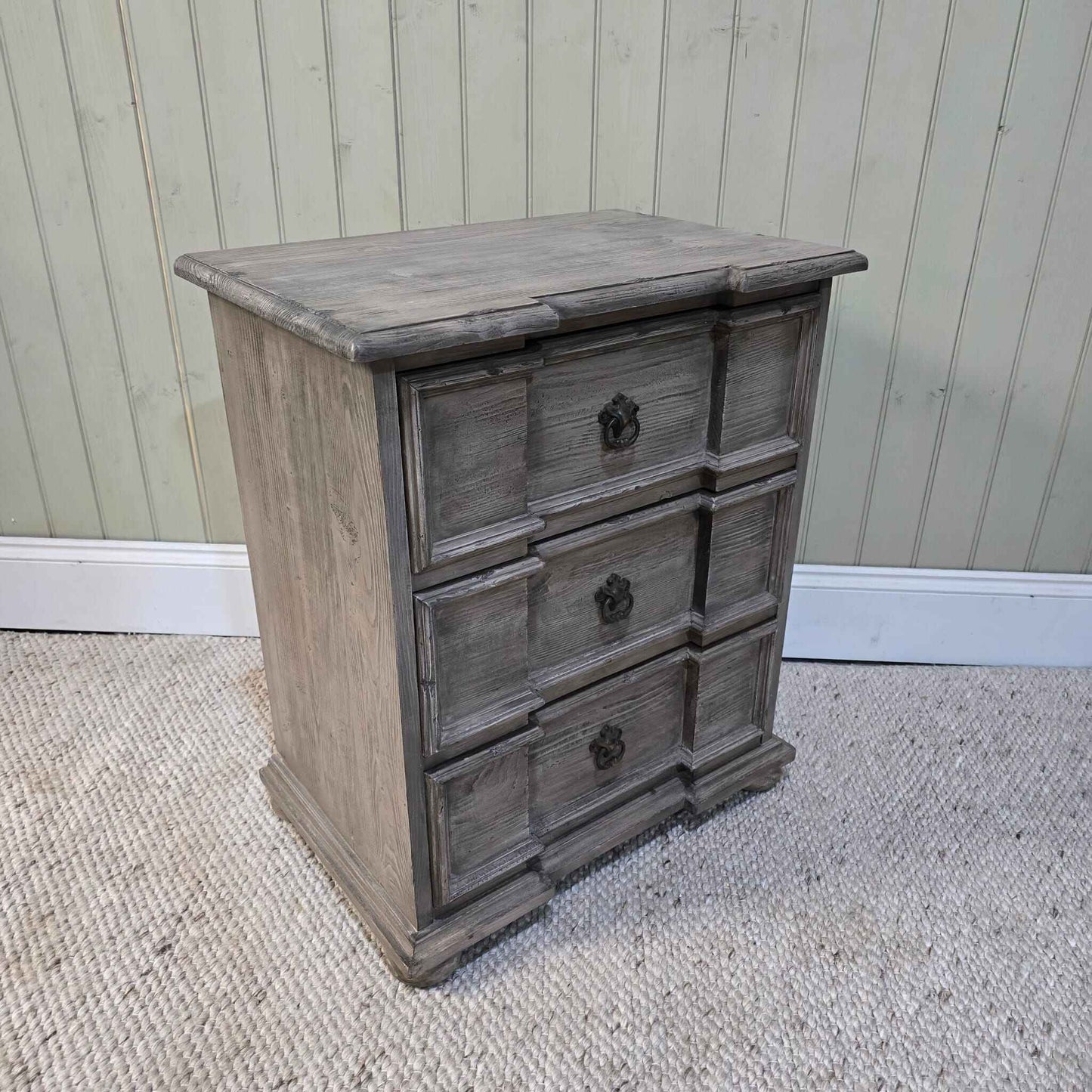 Aboyne Bedside - CLEARANCE-E