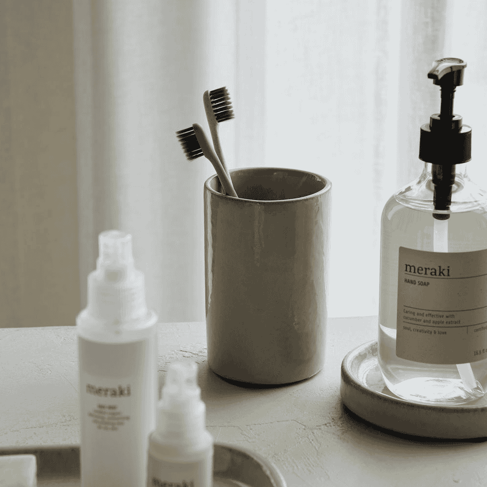 Earthenware Shellish Grey Brush Holder 12cm | Annie Mo's