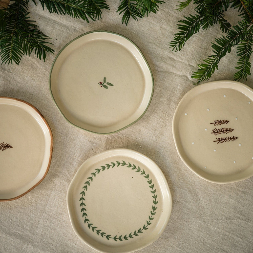 Hand Painted Snack Plate - Holly | Annie Mo's B