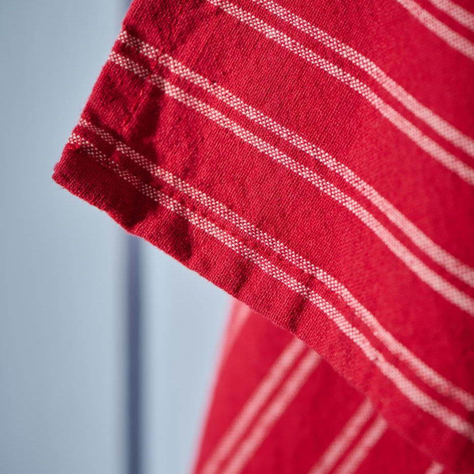 Kaja Red with Thin Natural Stripes 50cm x 70cm D