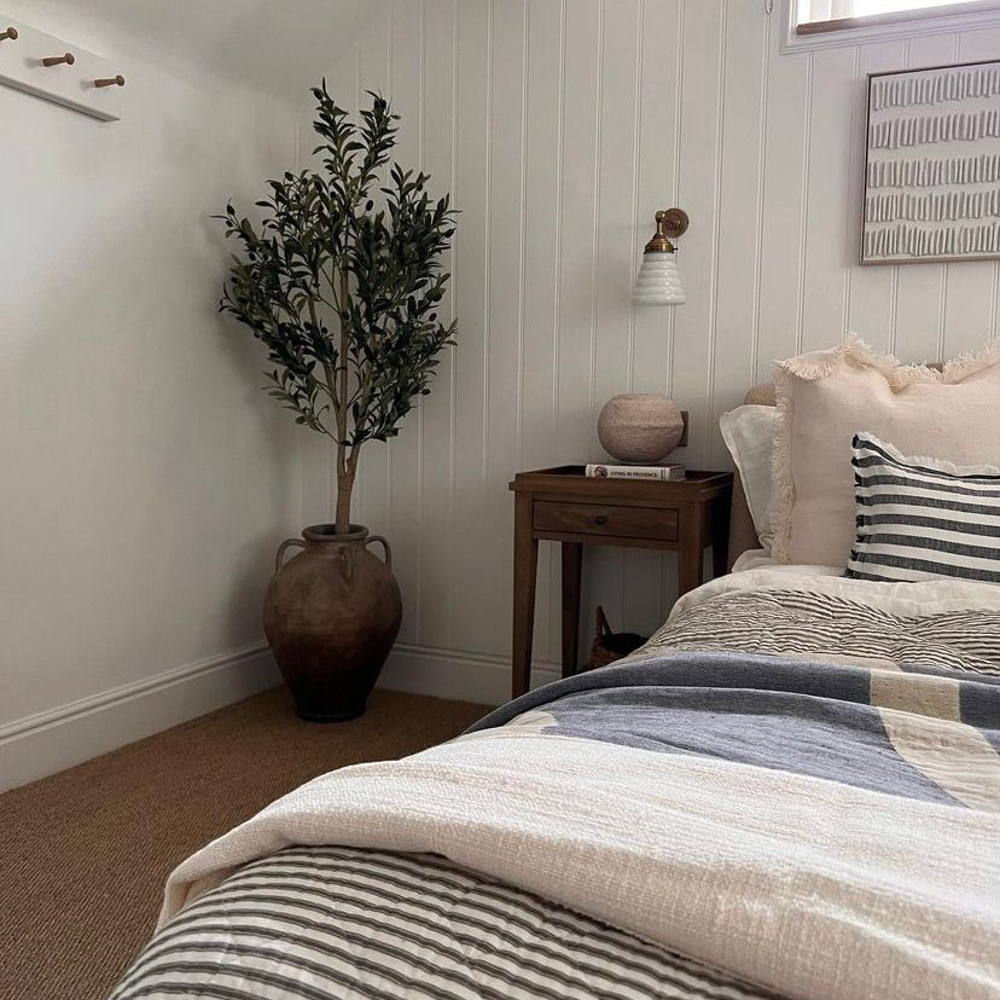 Large Mottled Effect Four Handle Rustic Ceramic Vase 51cm B