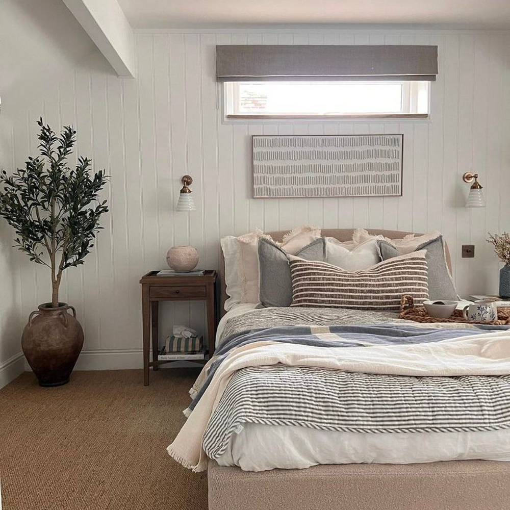 Large Mottled Effect Four Handle Rustic Ceramic Vase 51cm C