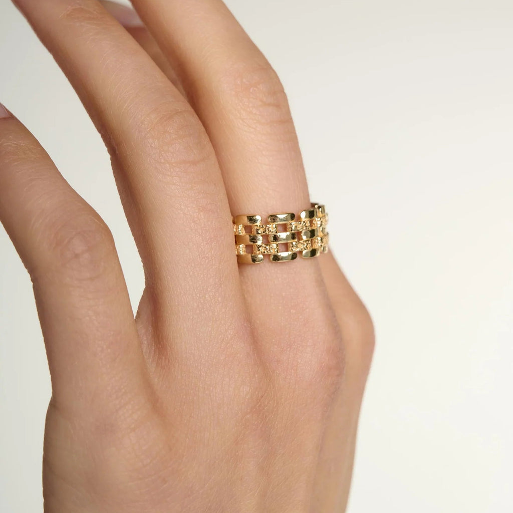 Linear Ring Gold | Annie Mo's B