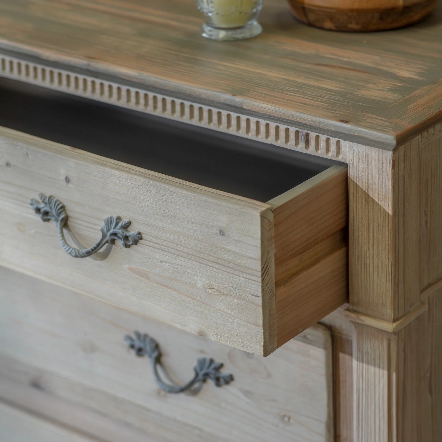 Loumarin Large Chest of Three Drawers 107cm