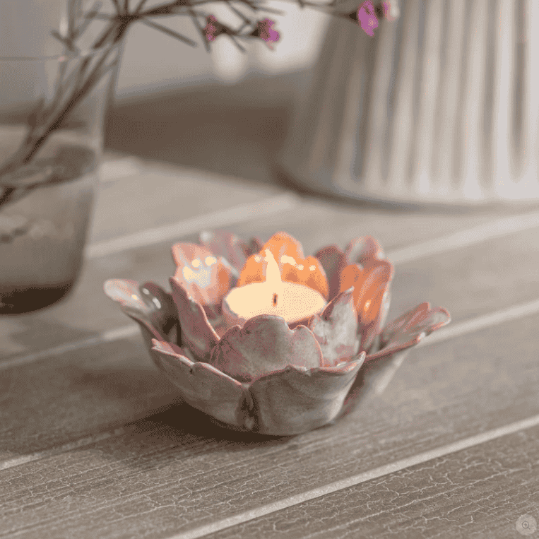 Lulworth Lotus Candle Holder 13cm | Annie Mo's