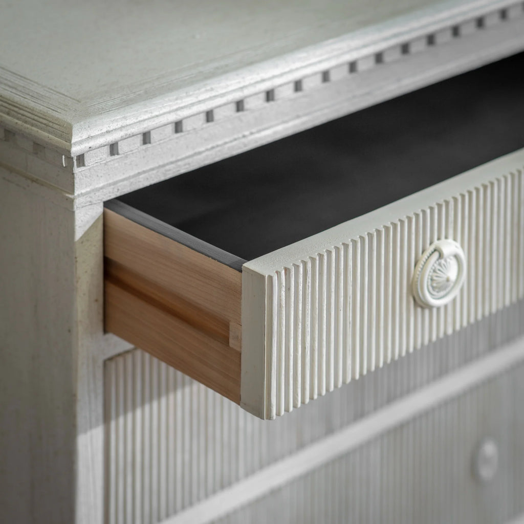 Loumarin Large Ribbed Chest of Four Drawers 90cm Wide