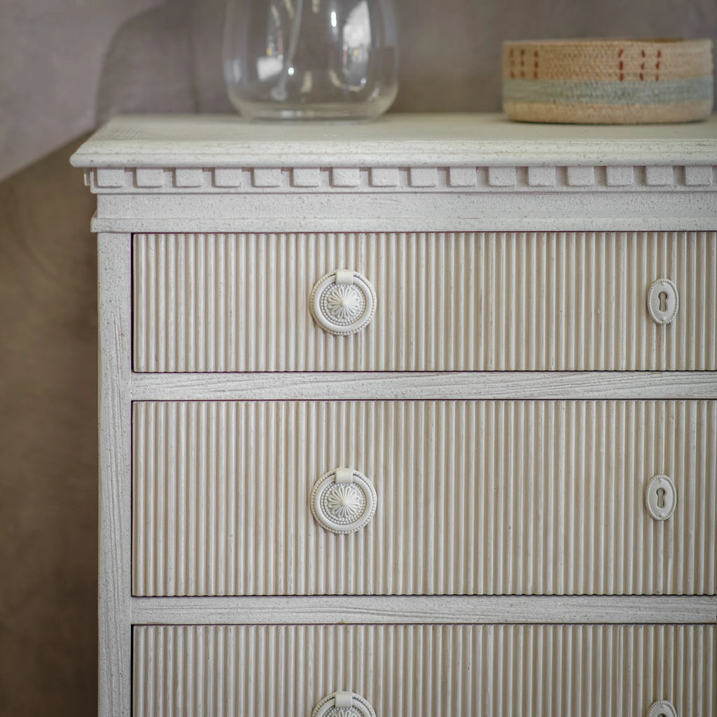 Loumarin Large Ribbed Chest of Four Drawers 90cm Wide
