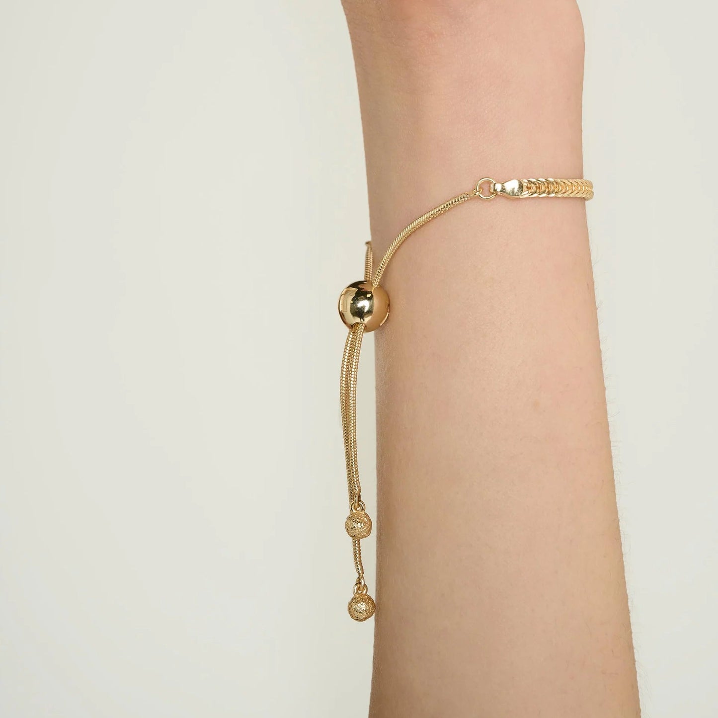 Synergy Bracelet - Gold | Annie Mo's7