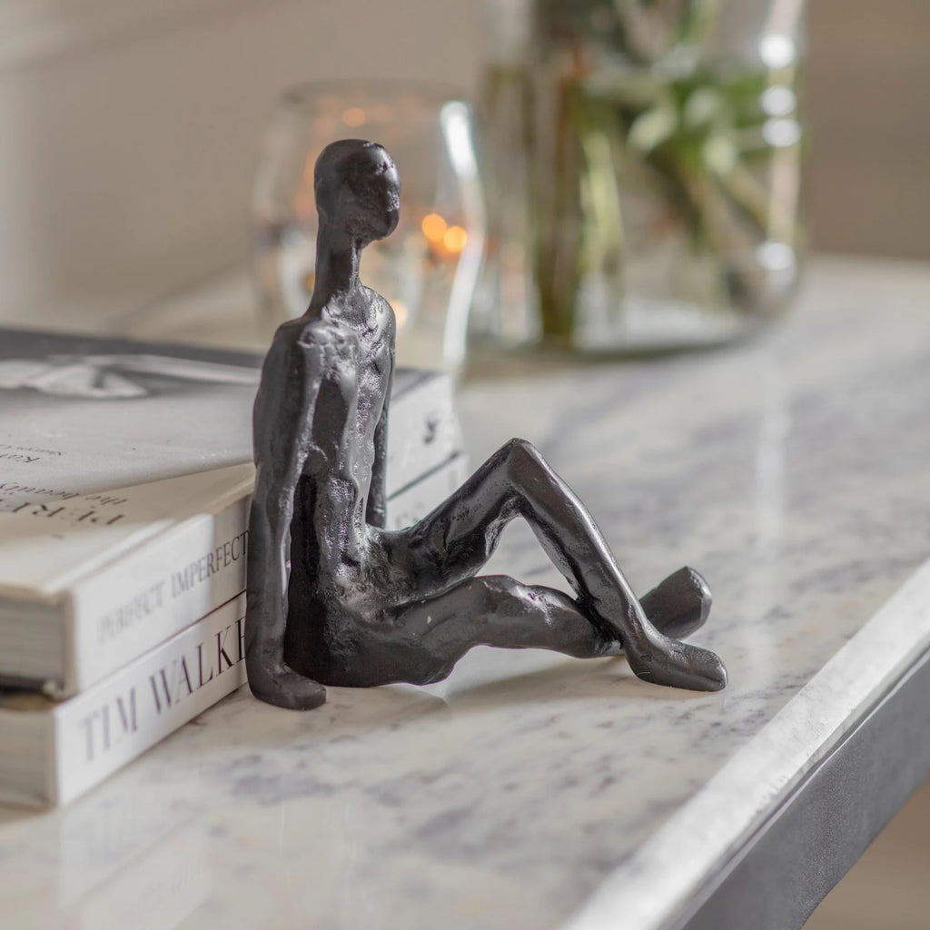 Lovedale Sitting Man 19cm | Annie Mo's