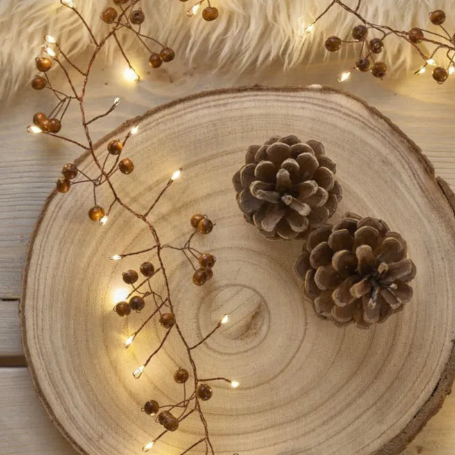 Woodland Berry 100 warm white LEDs - Battery Operated