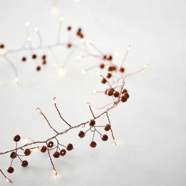 Woodland Berry 100 warm white LEDs - Battery Operated