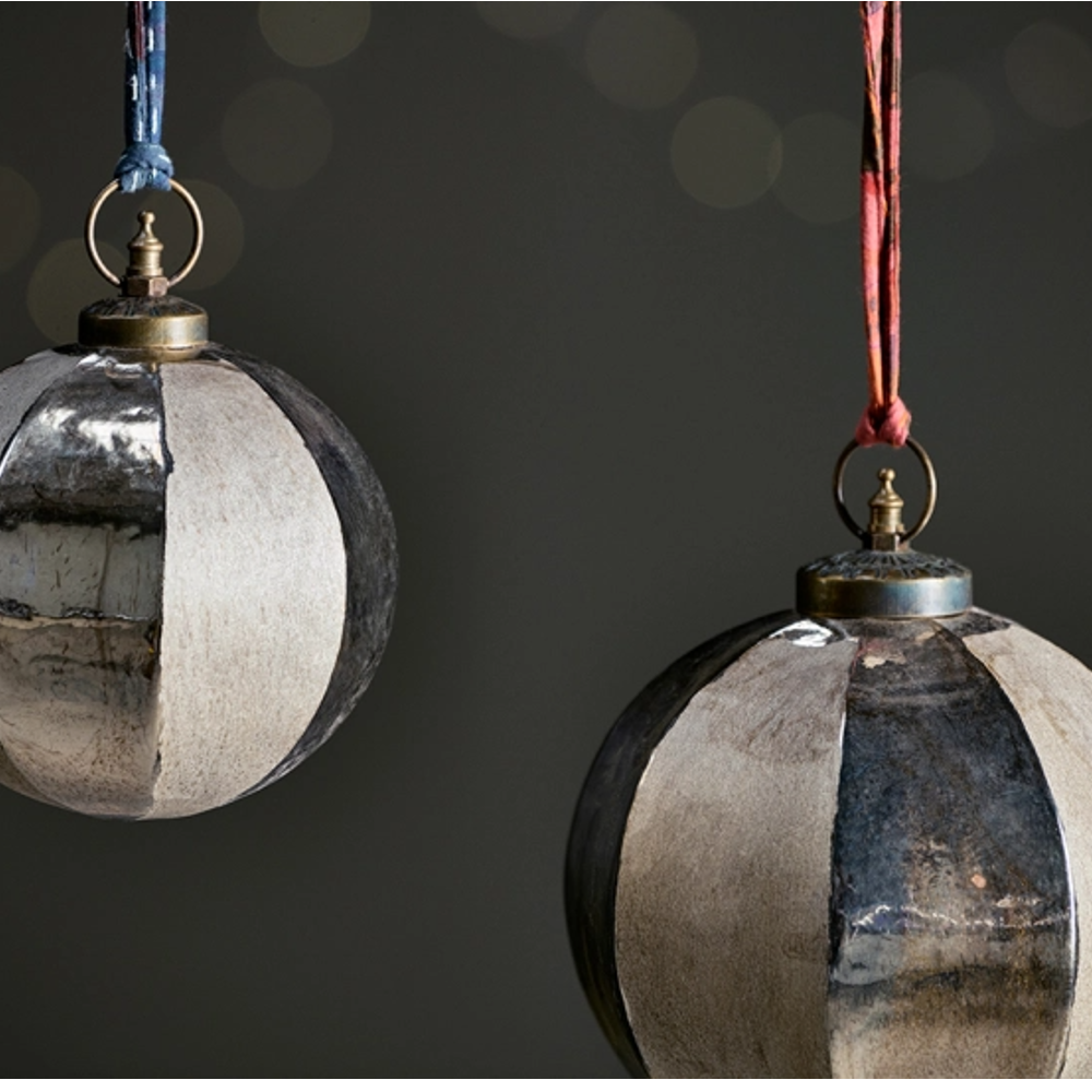 Zuki GIANT Baubles - Gold - Size Choice