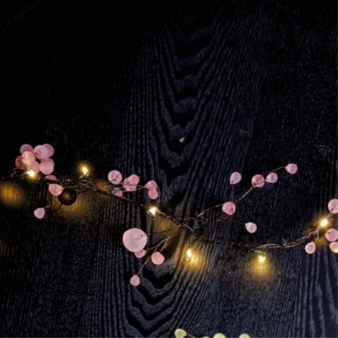 Matt Crystal Blossom Pink 100 warm white LEDs - Battery Operated