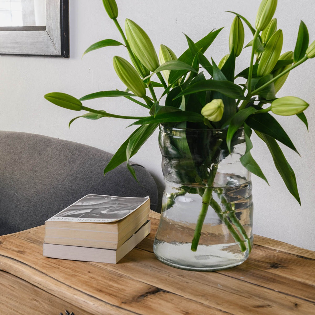 Claymore Wave Shaped Vase