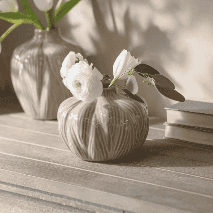 Lulworth Globe Vase | Annie Mo's
