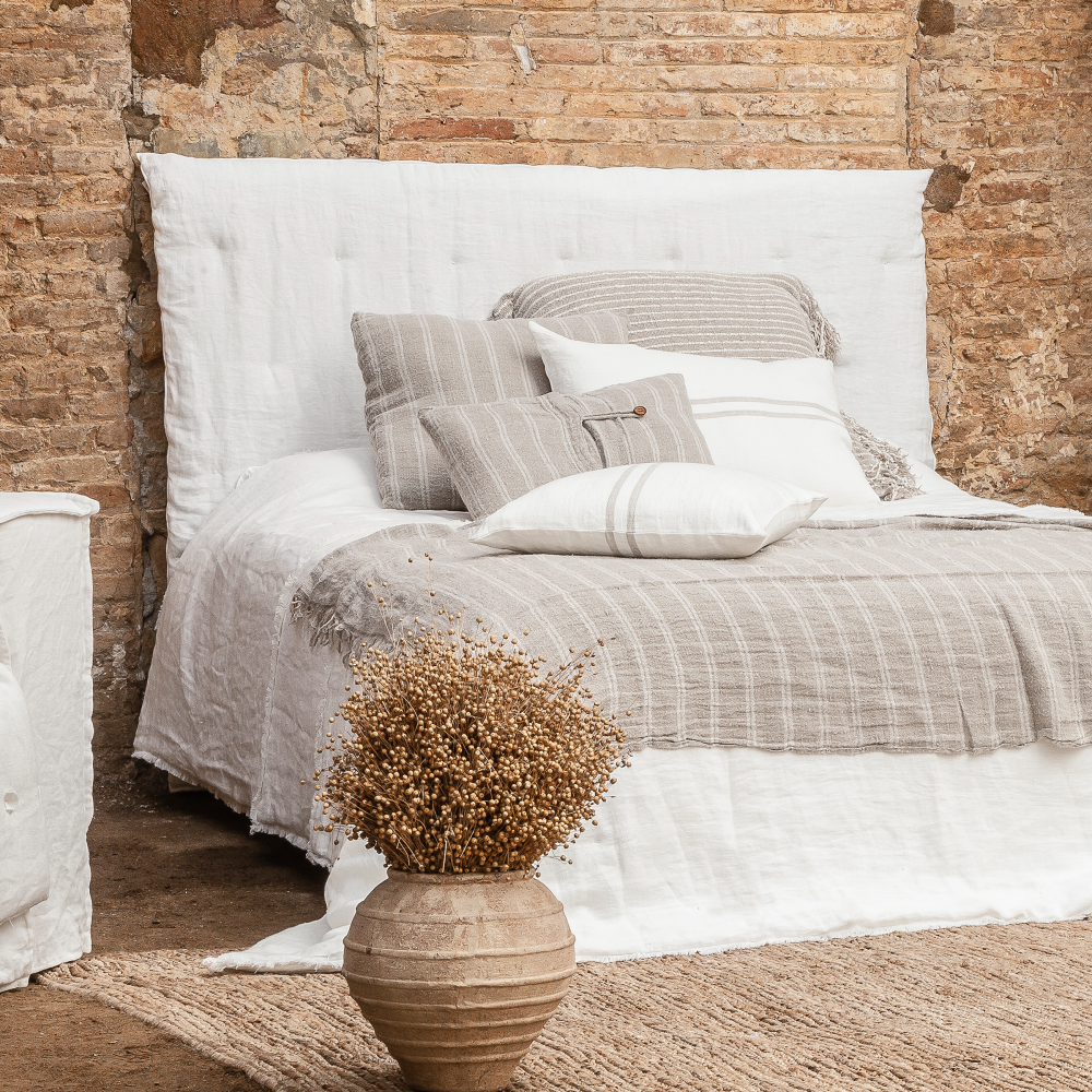 KURUVA White Plaid in Natural Linen Throw 170cm