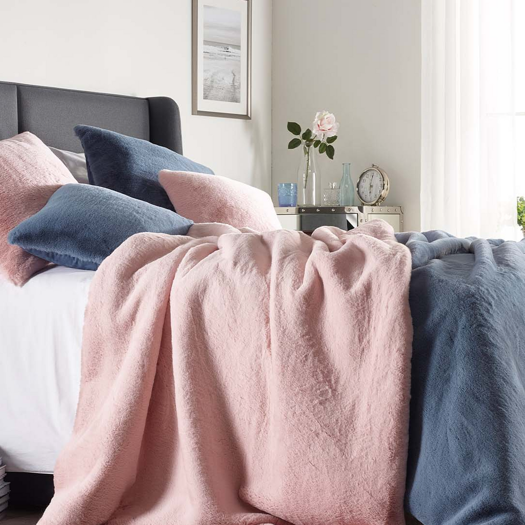 Plain Faux Fur Throws - Soft Pink