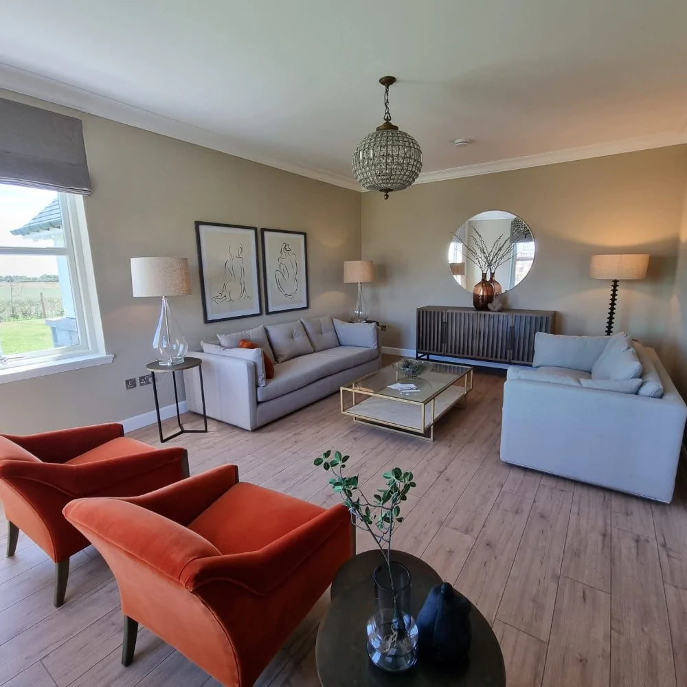 Turned Floor Lamp with Beige Shade 154cm B