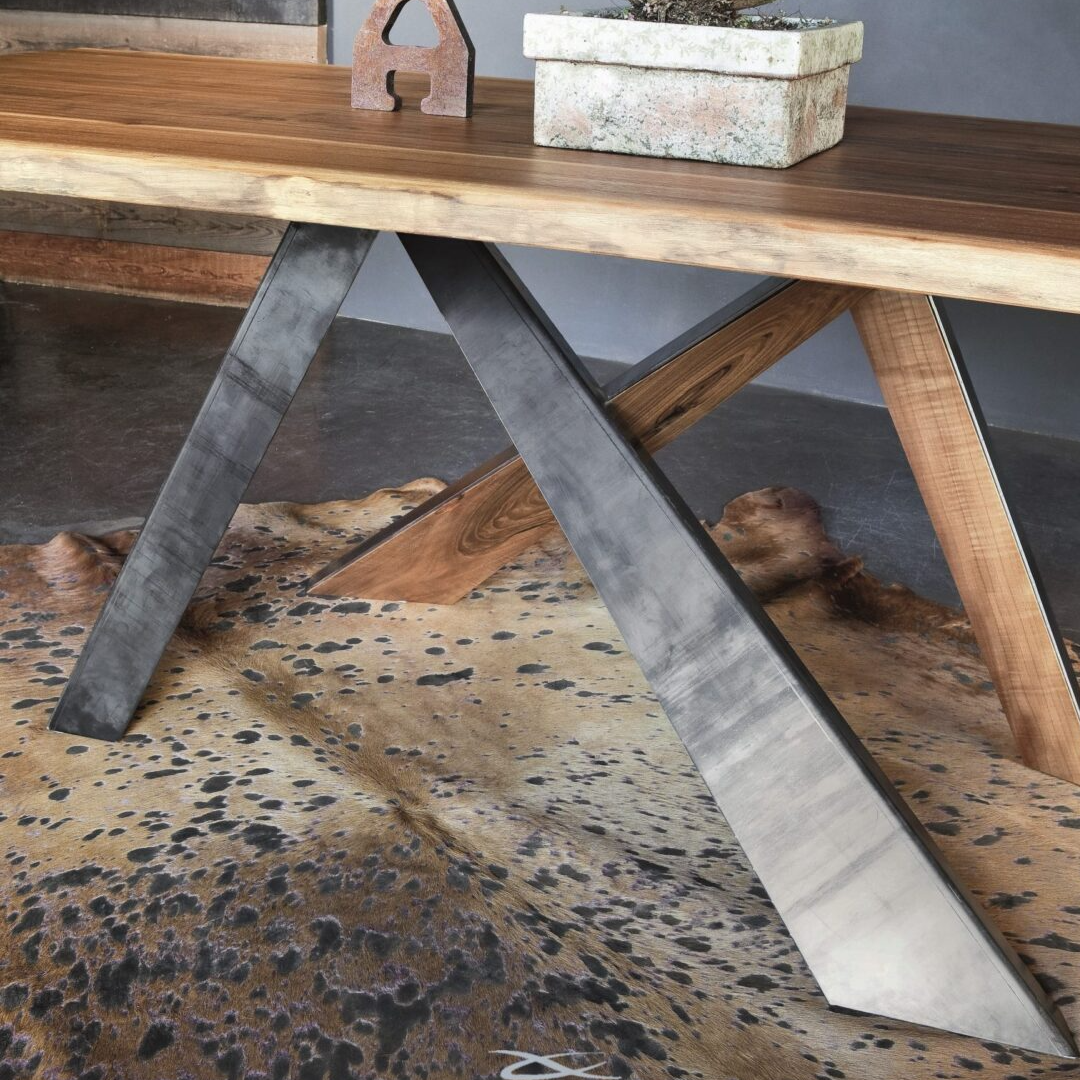 Metal Fixed Table