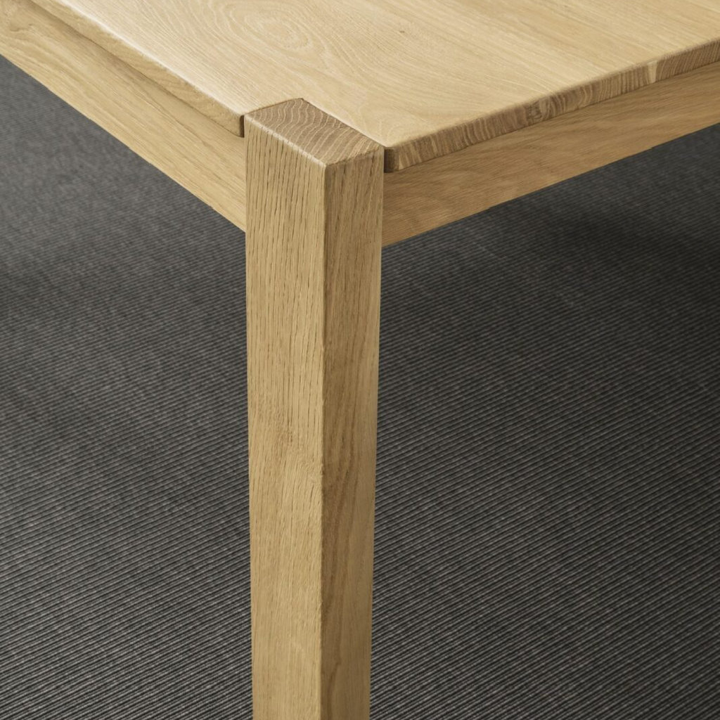 Jolly Extending Table