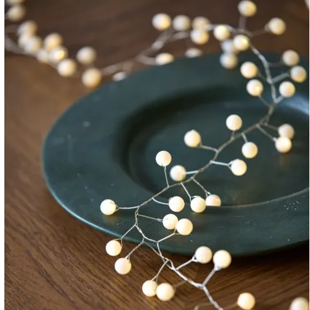White Snowberry LED Garland - Mains Operated 300cm