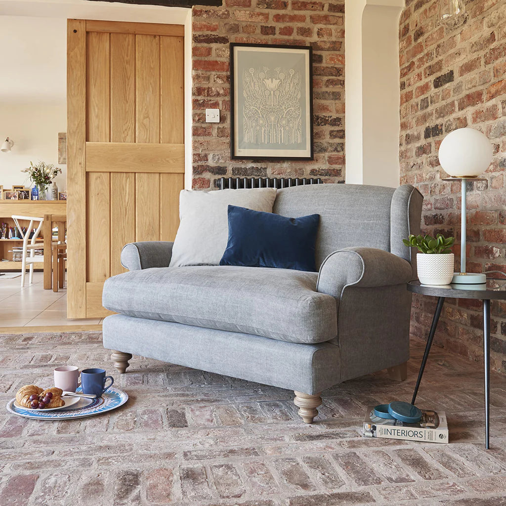 Zaffer Snuggler Sofa