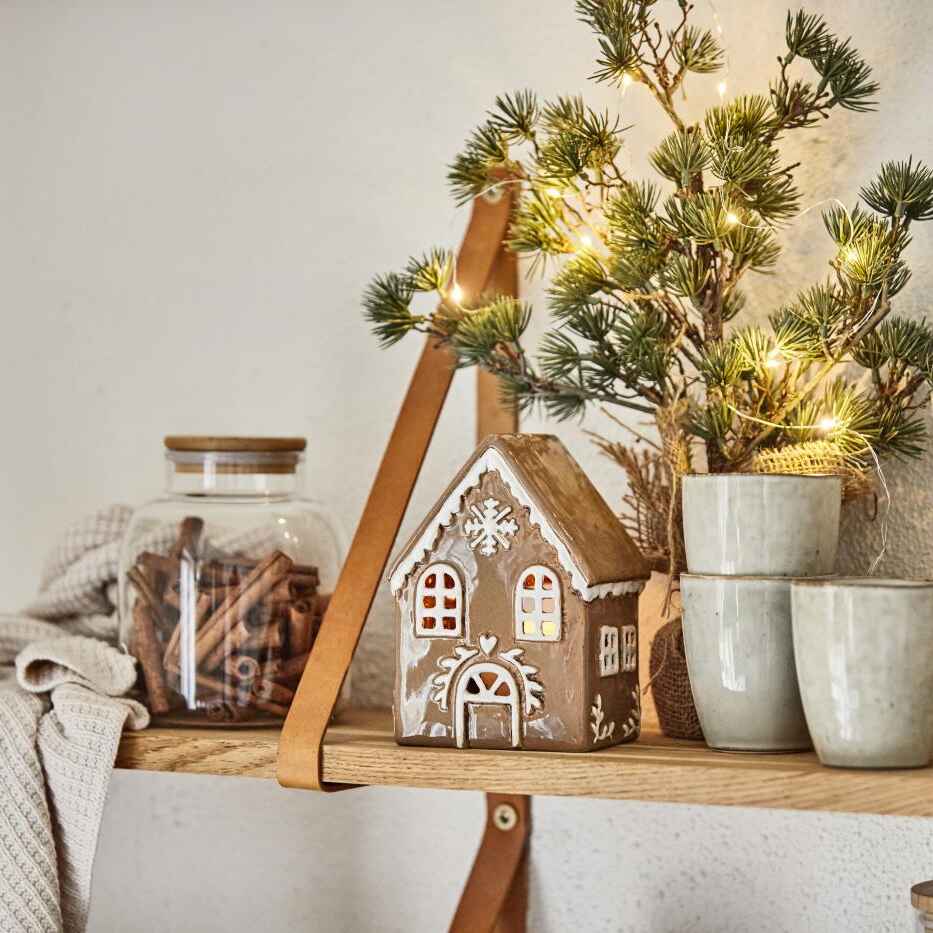 Gingerbread Ceramic House with Snowflake 15cm | Annie Mo's C