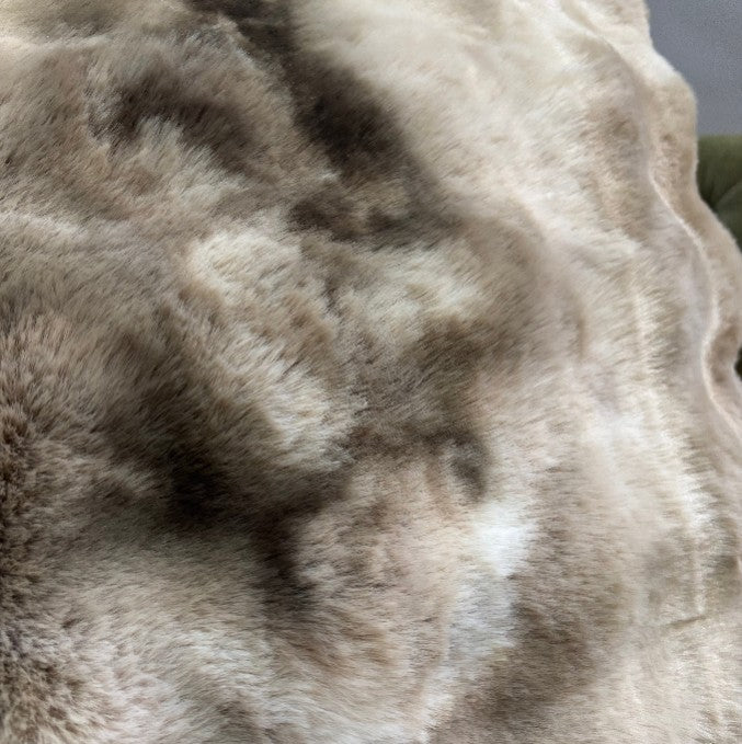 LUXURY NATURAL TEXTURED FAUX FUR CUSHION 50 X 50-B
