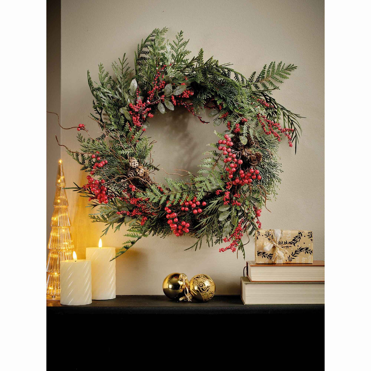Red Glitter Berry Wreath 50cm B | Annie Mo's